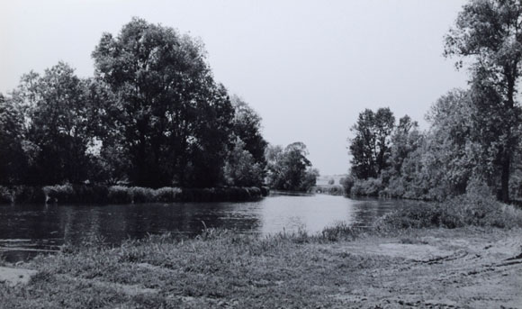 Konrad Sommer: Amper bei Zolling, Schwarzweißfoto, 1981 